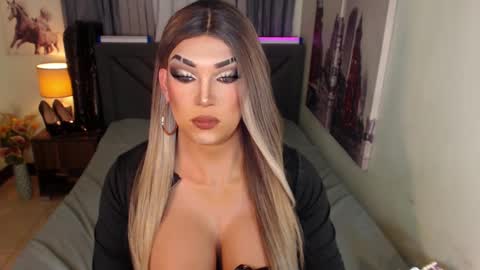 Snapshot of xshadowseductressmitchx chatting on 02/02/25, 02:27 Cattaleya online show from 02/02/25, 02:27