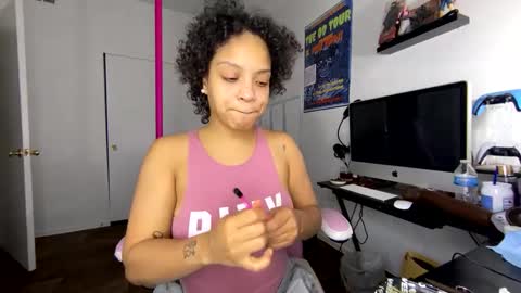 xStarGazingx online show from 10/12/25, 06:56