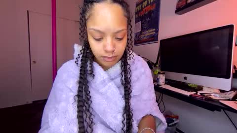 xStarGazingx online show from 10/31/25, 08:04