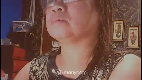 Snapshot of xsw33t_joy69x chatting on 11/24/25, 01:49 joy online show from 11/24/25, 01:49