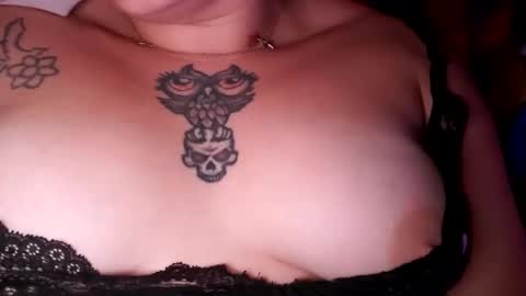 Snapshot of xsweetxgirl27x chatting on 10/11/25, 05:17 xsweetxgirl27x online show from 10/11/25, 05:17