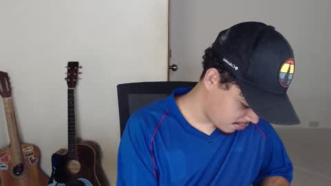 Snapshot of xtranherr chatting on 10/23/25, 01:27 xtranherr online show from 10/23/25, 01:27