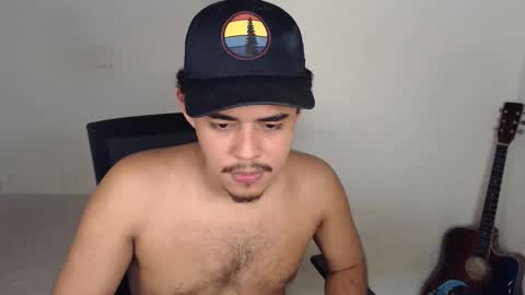 Snapshot of xtranherr chatting on 10/30/25, 02:02 xtranherr online show from 10/30/25, 02:02