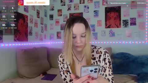 Snapshot of xx_sweet_xx chatting on 02/21/25, 07:32 Eva online show from 02/21/25, 07:32