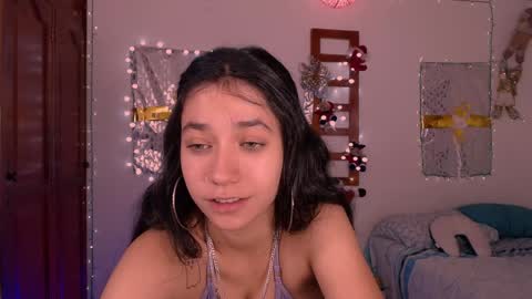 Snapshot of xx_x_mg chatting on 12/10/24, 01:33 Jacky online show from 12/10/24, 01:33