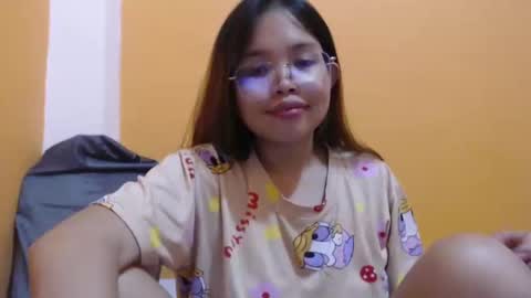Snapshot of xxana_pinay_26xx chatting on 01/26/25, 05:56 xxana_pinay_26xx online show from 01/26/25, 05:56