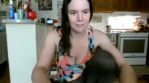 Snapshot of xxdana chatting on 12/13/24, 02:10 Deezy online show from 12/13/24, 02:10