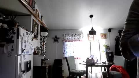 Snapshot of xxdana chatting on 02/04/25, 09:20 Deezy online show from 02/04/25, 09:20
