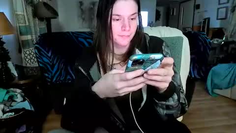 Snapshot of xxdana chatting on 03/01/25, 03:43 Deezy online show from 03/01/25, 03:43