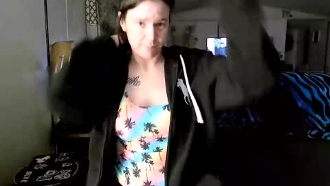 Snapshot of xxdana chatting on 03/05/25, 01:21 Deezy online show from 03/05/25, 01:21