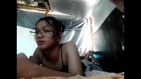 Snapshot of xxgoddessofsatisfactionxx chatting on 02/16/25, 05:48 Sophie online show from 02/16/25, 05:48