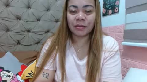 Snapshot of xxkryzelxx chatting on 10/21/25, 05:13 Dhel online show from 10/21/25, 05:13