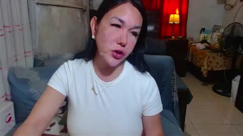 Snapshot of xxmiranda_greyxx chatting on 01/27/25, 01:05 sexyyanna4u online show from 01/27/25, 01:05