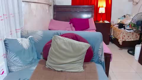Snapshot of xxmiranda_greyxx chatting on 03/02/25, 01:15 sexyyanna4u online show from 03/02/25, 01:15