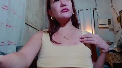 Snapshot of xxmiranda_greyxx chatting on 09/08/25, 11:26 sexyyanna4u online show from 09/08/25, 11:26