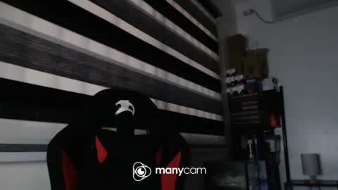 Snapshot of xxmonsterbigcockxx chatting on 01/23/25, 04:41 Kaycee online show from 01/23/25, 04:41