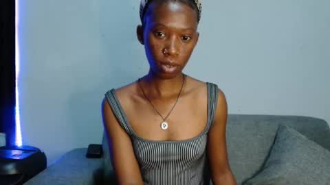 Snapshot of xxsexytalia28 chatting on 10/14/25, 04:24 xxsexytalia28 online show from 10/14/25, 04:24