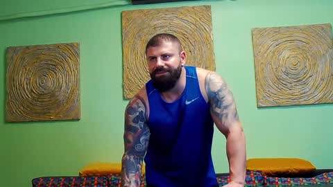 Snapshot of xxtreamleonard chatting on 01/31/25, 10:52 Xtream Leonard online show from 01/31/25, 10:52