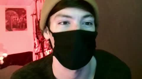 Snapshot of xxwhitefoxx chatting on 03/12/25, 05:13 David Fox online show from 03/12/25, 05:13