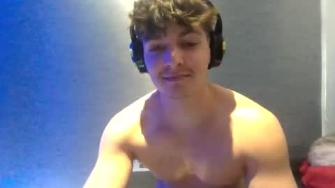 Snapshot of xxxbeastboi chatting on 09/09/25, 05:40 xxxbeastboi online show from 09/09/25, 05:40