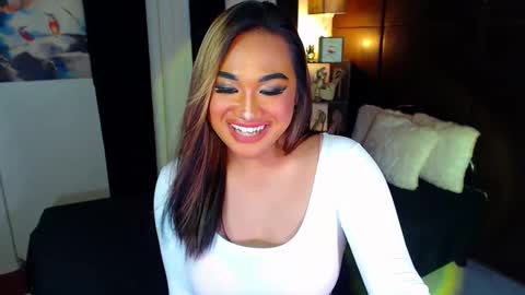 OLIVIA online show from 12/08/24, 02:28