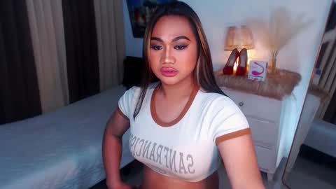 OLIVIA online show from 12/23/24, 05:43