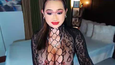 OLIVIA online show from 02/12/25, 02:43