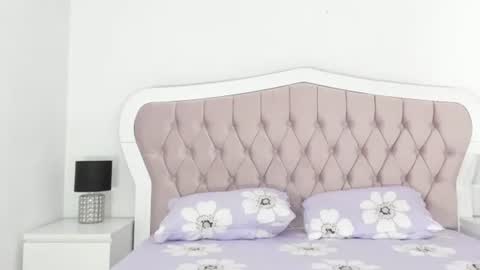 Snapshot of xxxgreatshow chatting on 10/26/25, 04:18 Elvira online show from 10/26/25, 04:18