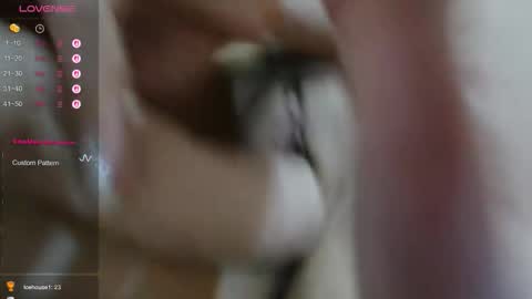 Snapshot of xxxlola_ chatting on 10/25/25, 07:52 Lola online show from 10/25/25, 07:52