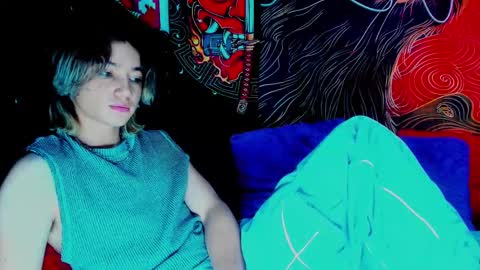 Snapshot of xzerox_ chatting on 10/10/25, 04:00 xzerox_ online show from 10/10/25, 04:00