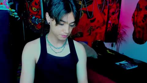 Snapshot of xzerox_ chatting on 10/19/25, 07:03 xzerox_ online show from 10/19/25, 07:03