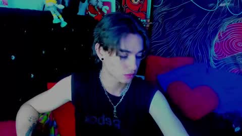 Snapshot of xzerox_ chatting on 10/22/25, 01:39 xzerox_ online show from 10/22/25, 01:39