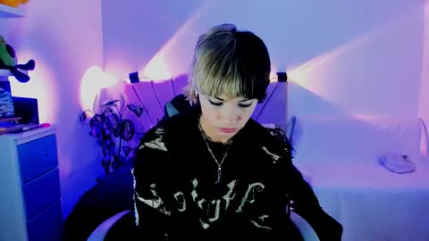 Snapshot of xzerox_ chatting on 12/02/25, 12:54 xzerox_ online show from 12/02/25, 12:54