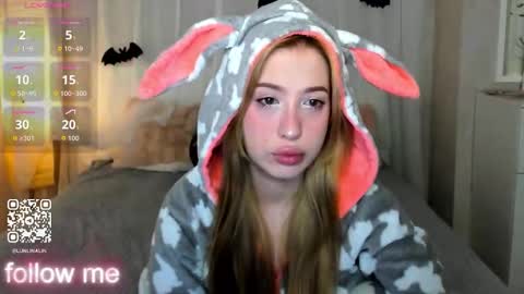 Lina online show from 11/01/25, 09:11