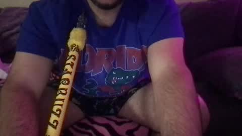 Snapshot of y2ab chatting on 02/21/25, 11:32 Horny dude D online show from 02/21/25, 11:32