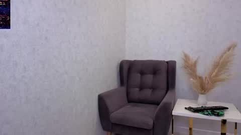 Yana  online show from 11/15/25, 10:26