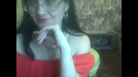 Snapshot of yanafiesta chatting on 02/12/25, 02:32 yanafiesta online show from 02/12/25, 02:32