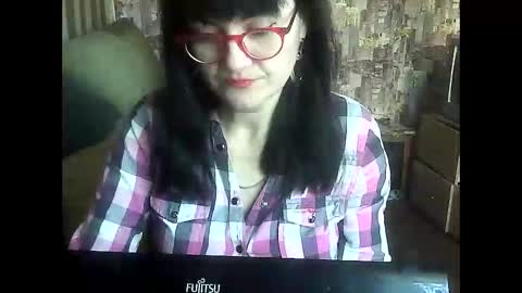 Snapshot of yanafiesta chatting on 11/21/25, 11:31 yanafiesta online show from 11/21/25, 11:31