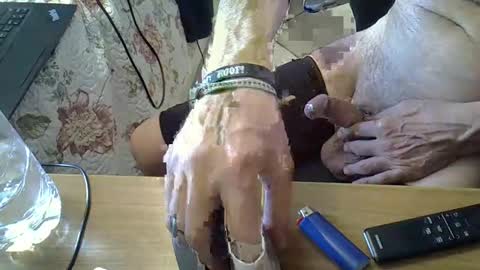 yannisv online show from 12/16/24, 07:00