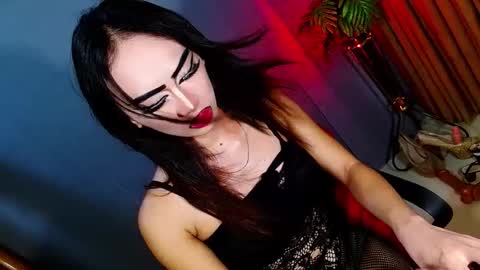 Snapshot of yasii19 chatting on 02/25/25, 12:45 miss yasii online show from 02/25/25, 12:45