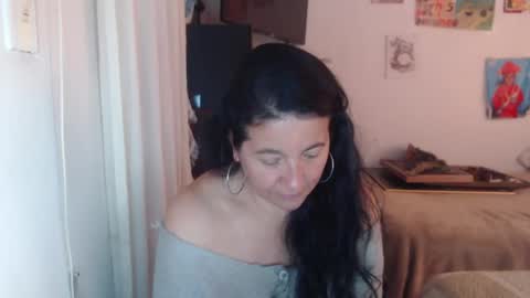 yasmin_love85 online show from 11/11/25, 02:06
