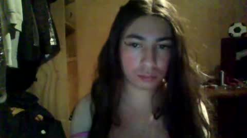 Snapshot of yasmin_paez23 chatting on 01/18/25, 03:53 Yasmin Paez online show from 01/18/25, 03:53