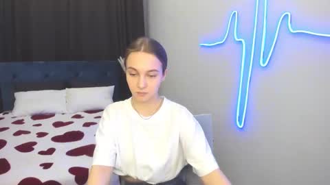 Snapshot of yasminasage chatting on 02/13/25, 02:42 Yasmina online show from 02/13/25, 02:42