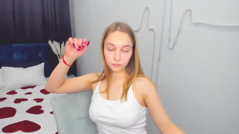 Snapshot of yasminasage chatting on 02/17/25, 06:59 Yasmina online show from 02/17/25, 06:59
