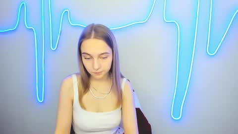 Snapshot of yasminasage chatting on 03/09/25, 11:47 Yasmina online show from 03/09/25, 11:47