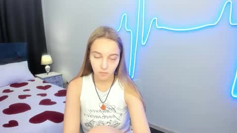 Snapshot of yasminasage chatting on 09/09/25, 12:48 Yasmina online show from 09/09/25, 12:48