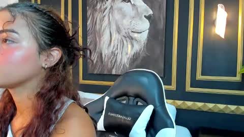 Snapshot of yaya23x chatting on 02/08/25, 12:17 yaya23x online show from 02/08/25, 12:17