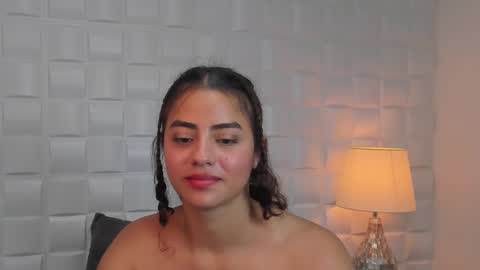 Snapshot of yaya23x chatting on 03/08/25, 05:33 yaya23x online show from 03/08/25, 05:33