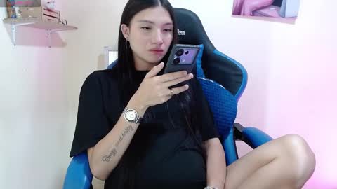 yeibles_hana2 online show from 12/15/24, 12:07