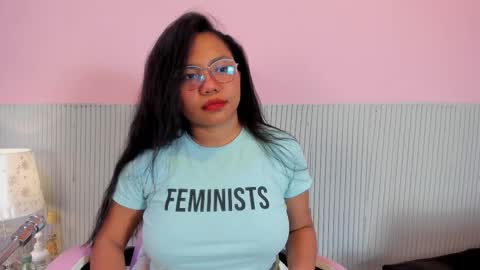 yeika_foxy online show from 10/25/25, 10:56